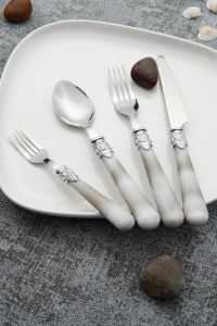 24 Pieces Stainless Steel Cutlery Gray