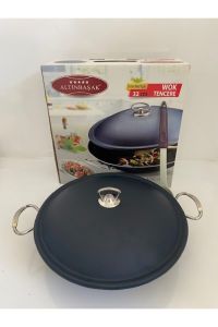 32 Cm Wok Pot With Curved Metal Lid with a Spoon Gift