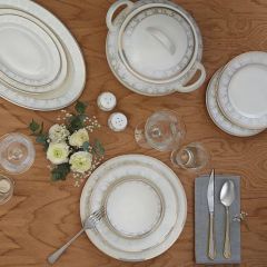 60 Piece Dinnerware, Service for 12