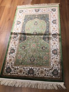 QUM Silk Prayer Rug  - 125x80 - Colorful Throw Rugs