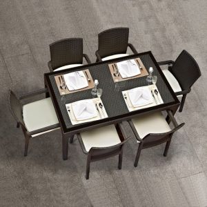6-Person Outdoor Dining Set - Brown