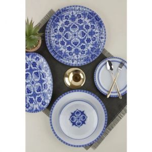 32 Piece Blue Porcelain Dinnerware Set, Service for 6