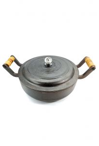 Uncoated Real Cast Iron Pot with Lid 26 cm